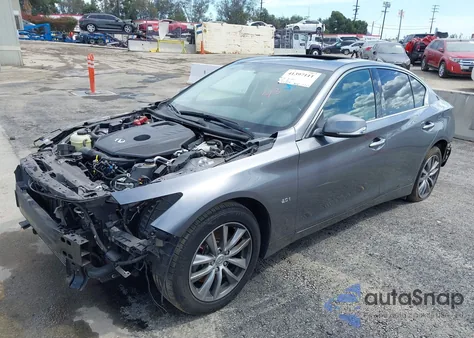 2017 Infiniti Q50 2.0T Base z USA, uszkodzony, nr VIN JN1CV7AP7HM640801